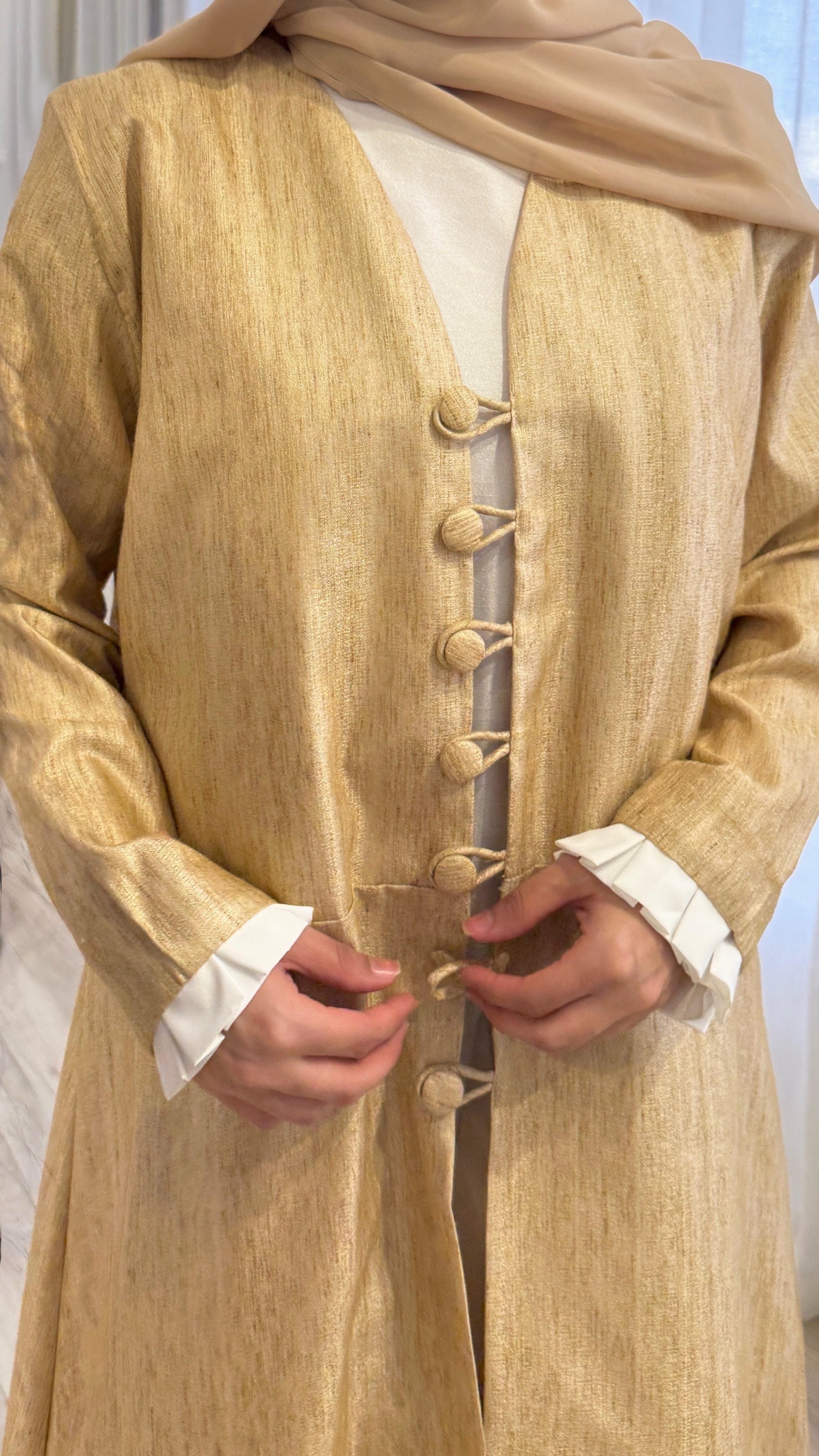 GOLDEN beige abaya